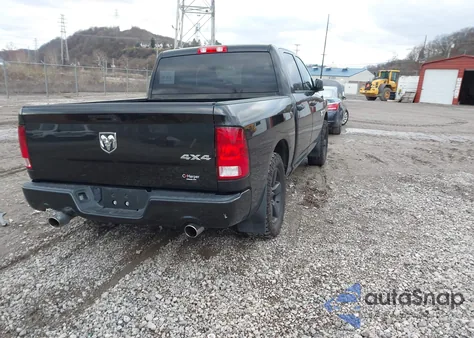 2018 Ram 1500 Express 4X4 5'7 Box z USA, uszkodzony, nr VIN 1C6RR7KTXJS148411